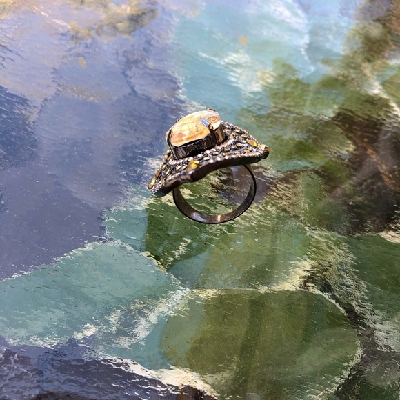 Yellow Stoned Statement Ring Size 7 - Picture 4 of 8